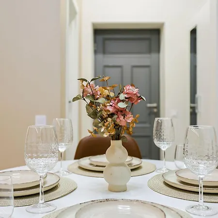 Quite Centre, Area, 1br Appartement *